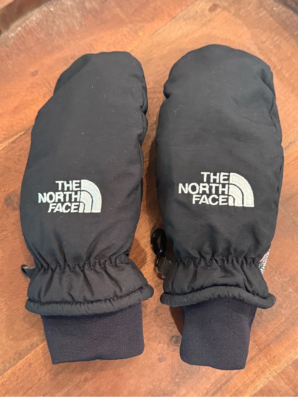The North Face Kids Black Insulated Mittens
